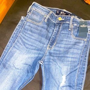 Medium Destroy  Jean Hollister